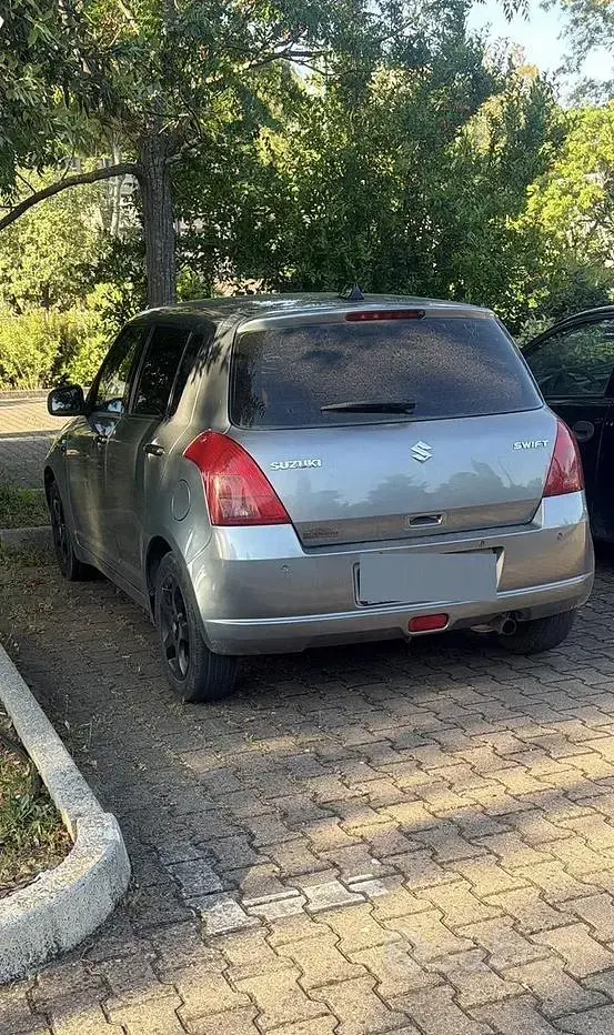 Usata Suzuki Swift 69 CV (50 kW) 2007 Grigio Utilitaria