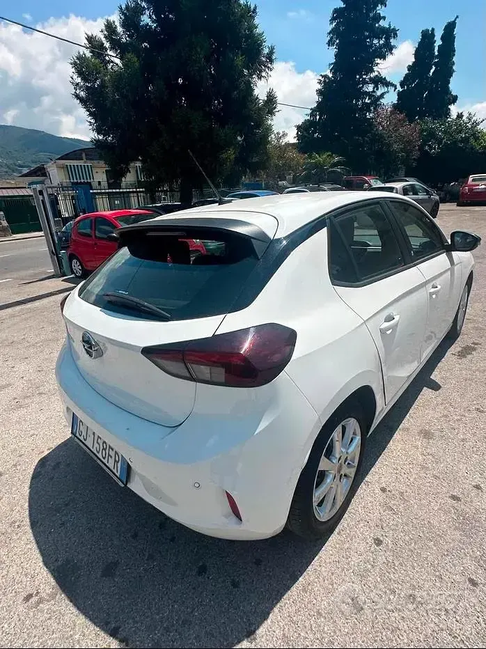 Usata Opel Corsa 102 CV (75 kW) 2022 Bianco Utilitaria