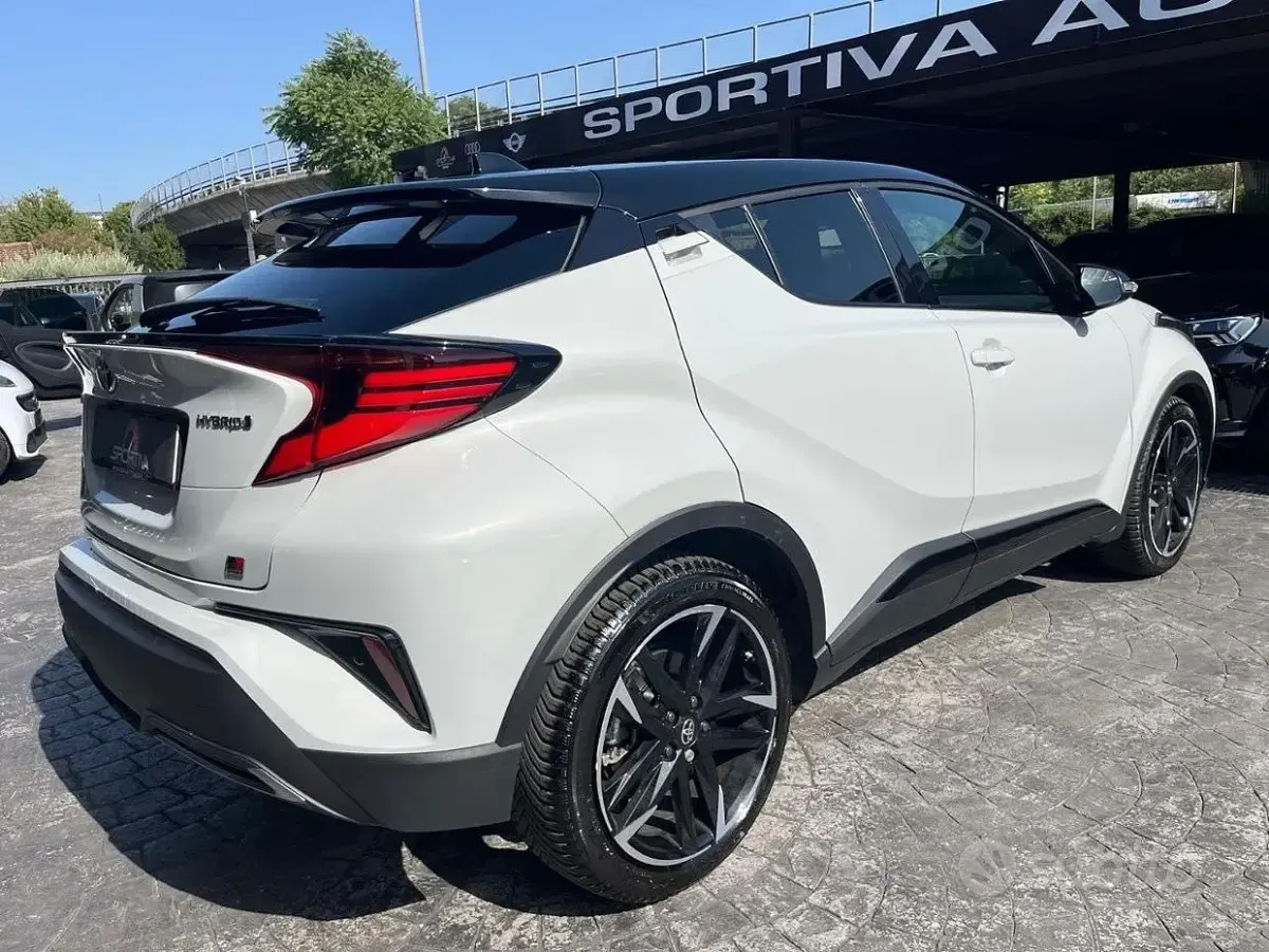Usata Toyota C-HR Sport 98 CV (72 kW) 2023 Bianco SUV