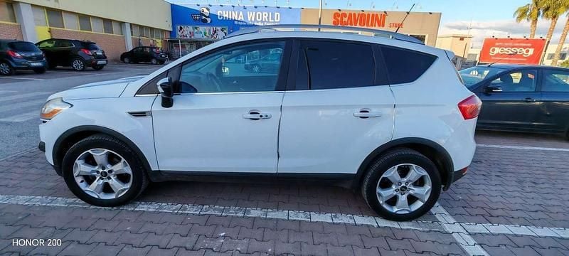 Usata Ford Kuga Titanium 136 CV (100 kW) 2008 Bianco SUV