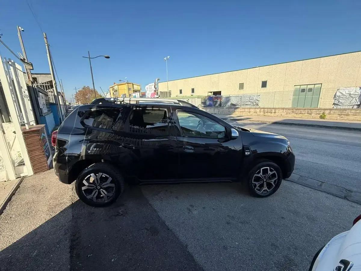 Usata Dacia Duster Prestige 116 CV (85 kW) 2021 Nero metallizato SUV