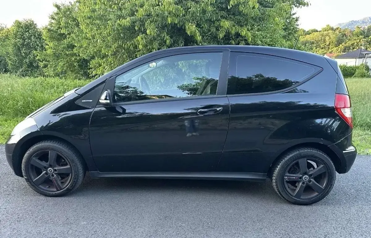 Usata Mercedes A160 Edition 95 CV (69 kW) 2011 Utilitaria