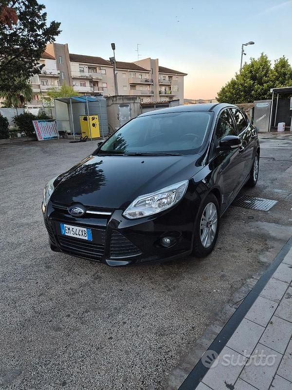 Usata Ford Focus 125 CV (91 kW) 2012 Nero Berlina