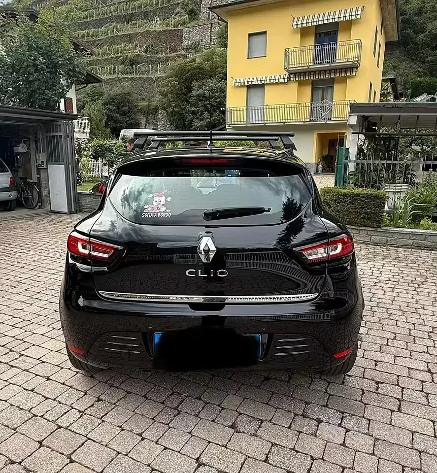 Usata Renault Clio Zen 90 CV (66 kW) 2019 Nero Utilitaria