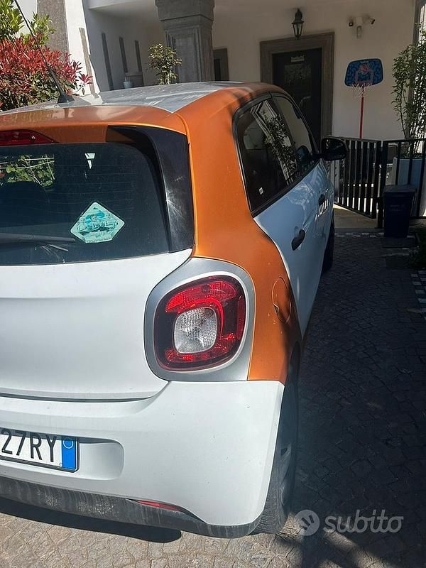 Usata Smart ForFour 71 CV (52 kW) 2017 Bianco Utilitaria