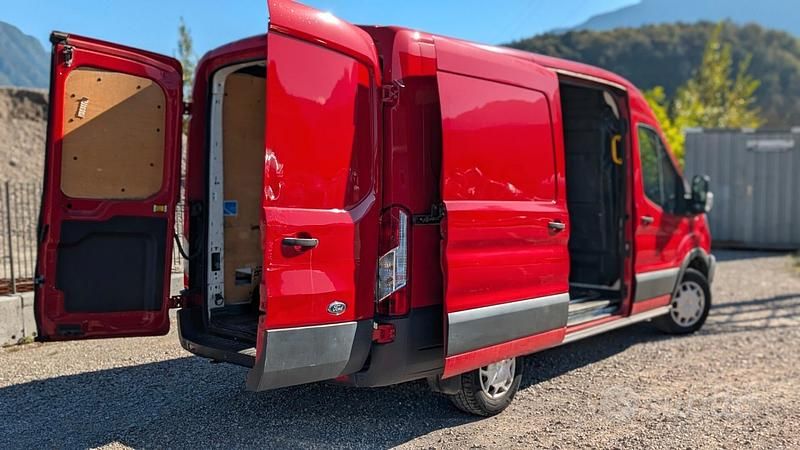 Usata Ford Transit Trend 130 CV (95 kW) 2017 Rosso Berlina