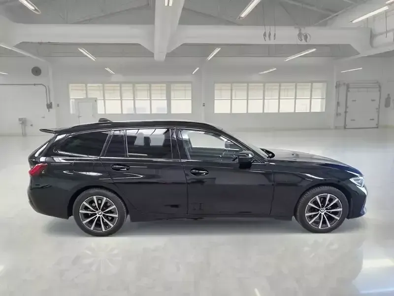 Usata BMW 318 Sport Line 149 CV (109 kW) 2022 Station wagon