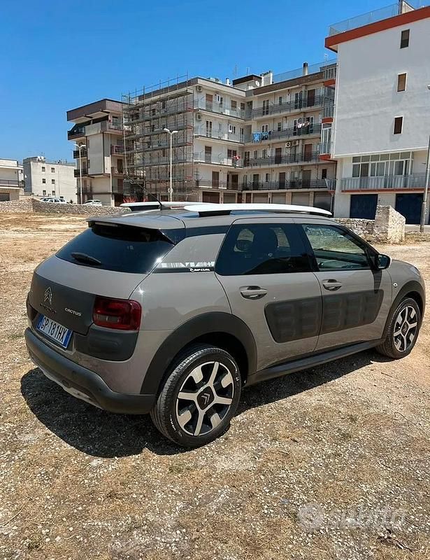 Usata Citroën C4 110 CV (80 kW) 2016 Grigio SUV