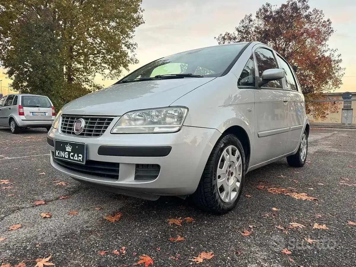 Usata Fiat Idea 77 CV (56 kW) 2008 Grigio Monovolume