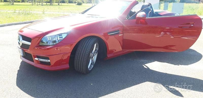 Begagnad Mercedes SLK250 204 HK (150 kW) 2012 Röd Cab