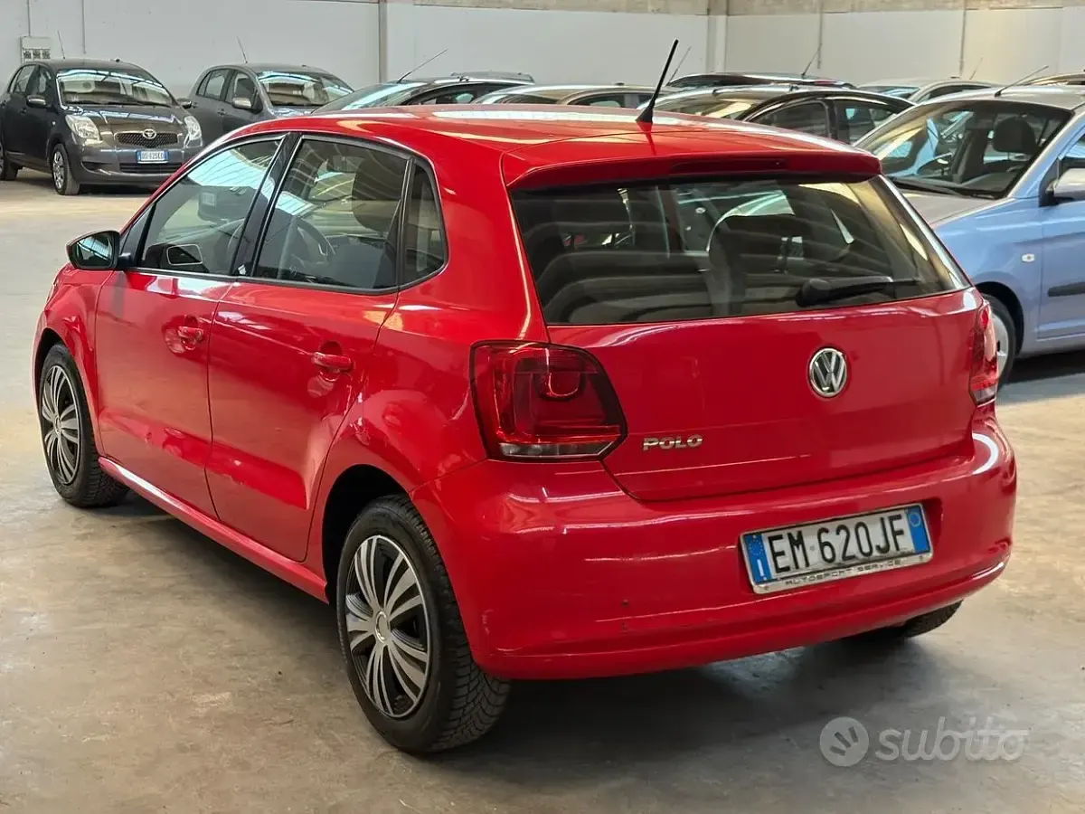 Usata VW Polo Comfortline 69 CV (50 kW) 2012 Rosso Utilitaria