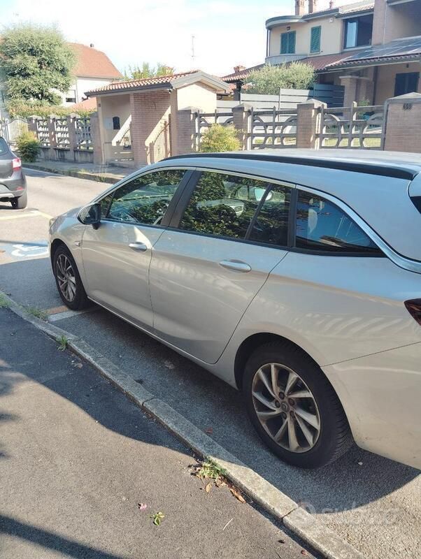 Usata Opel Astra 115 CV (84 kW) 2019 Grigio Station wagon