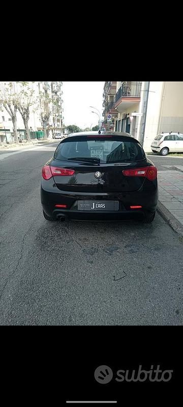 Usata Alfa Romeo Giulietta 105 CV (77 kW) 2013 Nero Utilitaria