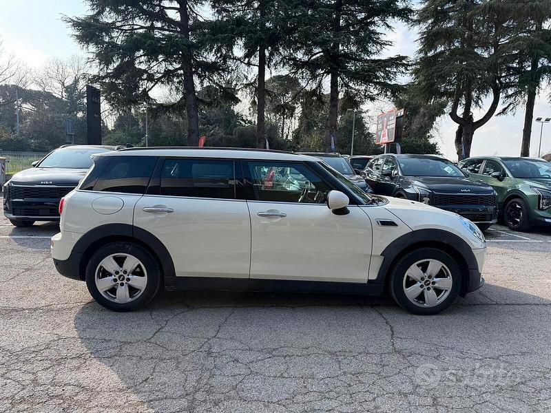 Usata Mini One D Clubman Business 116 CV (85 kW) 2017 Beige Station wagon