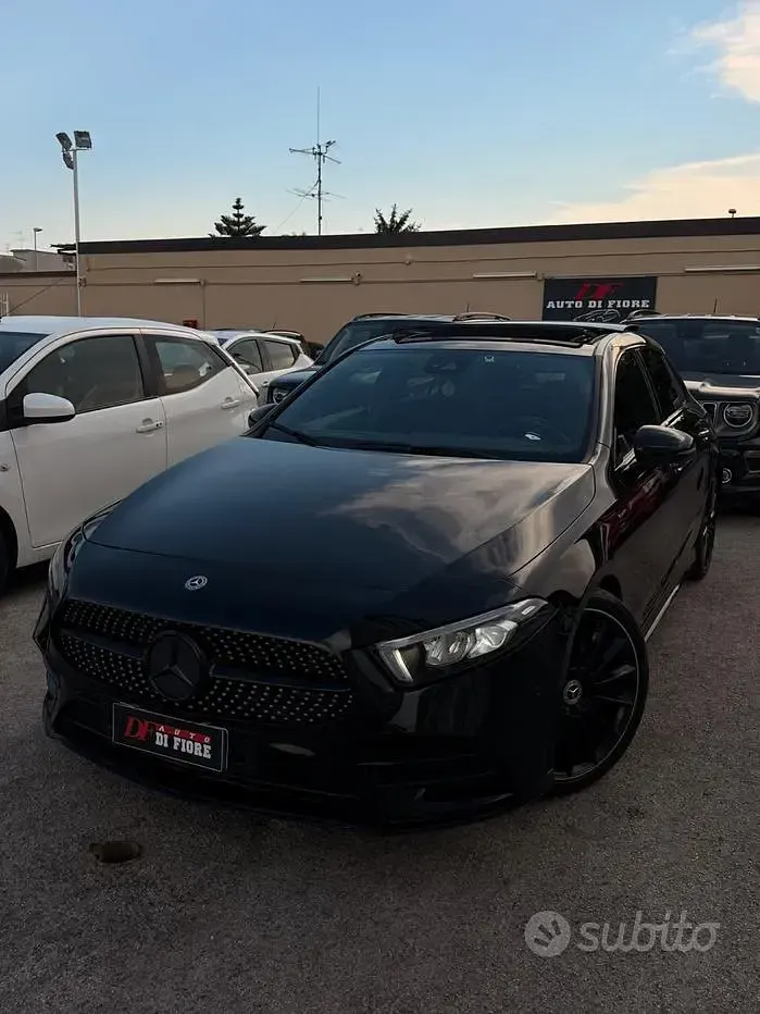 Usata Mercedes 180 Premium 116 CV (85 kW) 2019 Nero Berlina