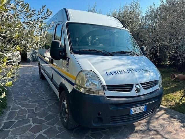 Usata Renault Master 120 CV (88 kW) 2010 Bianco Monovolume