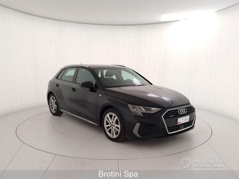 Usata Audi A3 S-Line 200 CV (147 kW) 2022 Nero Berlina