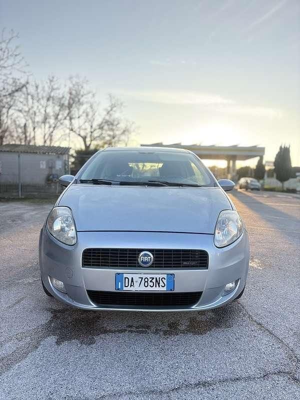 Usata Fiat Grande Punto Dynamic 90 CV (66 kW) 2005 Utilitaria