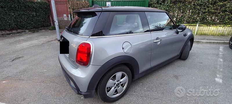 Usata Mini Cooper Essential 136 CV (100 kW) 2023 Grigio Utilitaria