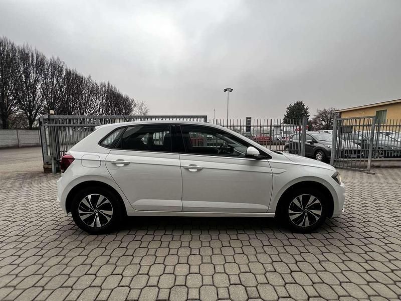 Usata VW Polo Comfortline 80 CV (58 kW) 2021 Pure white Utilitaria
