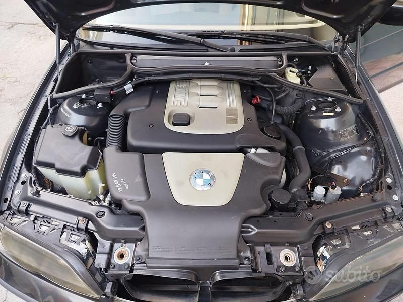 Usata BMW 320 136 CV (100 kW) 2001 Nero Station wagon