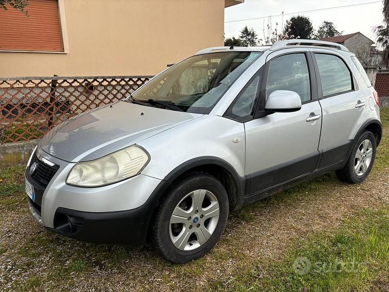 Usata Fiat Sedici 120 CV (88 kW) 2006 Grigio SUV