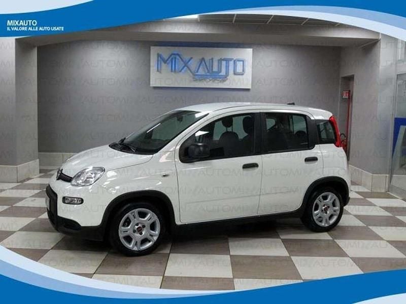 Bianco Usata 2024 Fiat Panda Tre volumi | 10.900 € (Ottimo prezzo) - Immagine 1/4