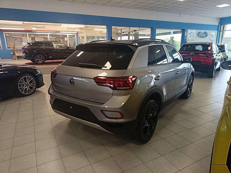 Nuova VW T-Roc Sport 150 CV (110 kW) 2025 Grigio SUV