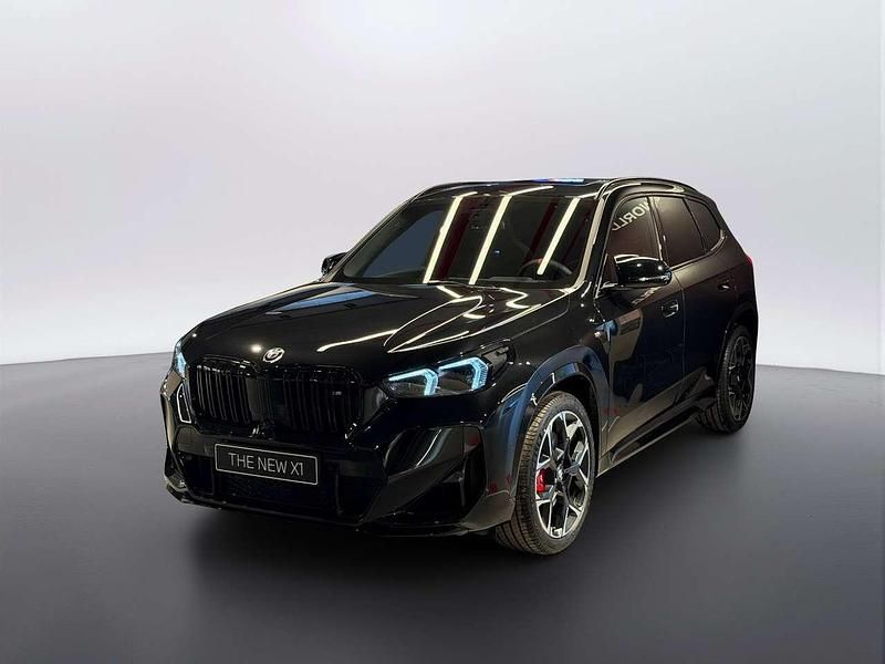 Nuova BMW X1 317 CV (233 kW) 2026 Black sapphire metallizzato SUV