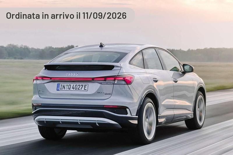 Usata Audi Q4 e-tron S-Line 77 kW (105 CV) 2023 Argento SUV
