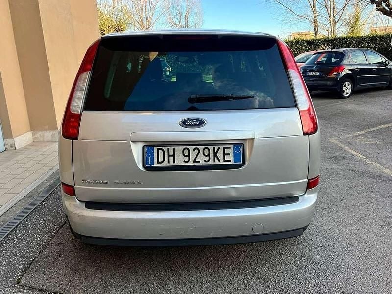 Usata Ford Focus Trend 90 CV (66 kW) 2007 Station wagon