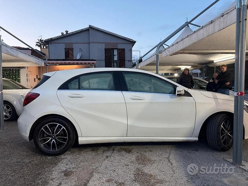 Usata Mercedes A160 Premium 89 CV (65 kW) 2017 Bianco Berlina