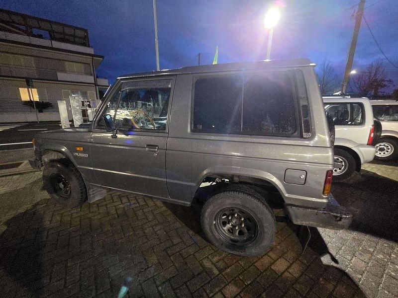 Usata Mitsubishi Pajero Top 95 CV (69 kW) 1989 Grigio SUV
