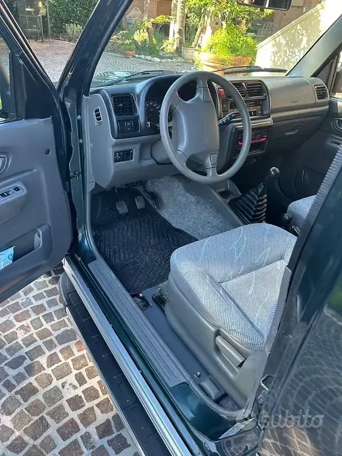 Usata Suzuki Jimny 82 CV (60 kW) 2001 Verde SUV