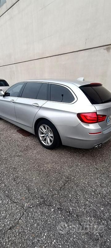 Usata BMW 520 184 CV (135 kW) 2012 Grigio Station wagon