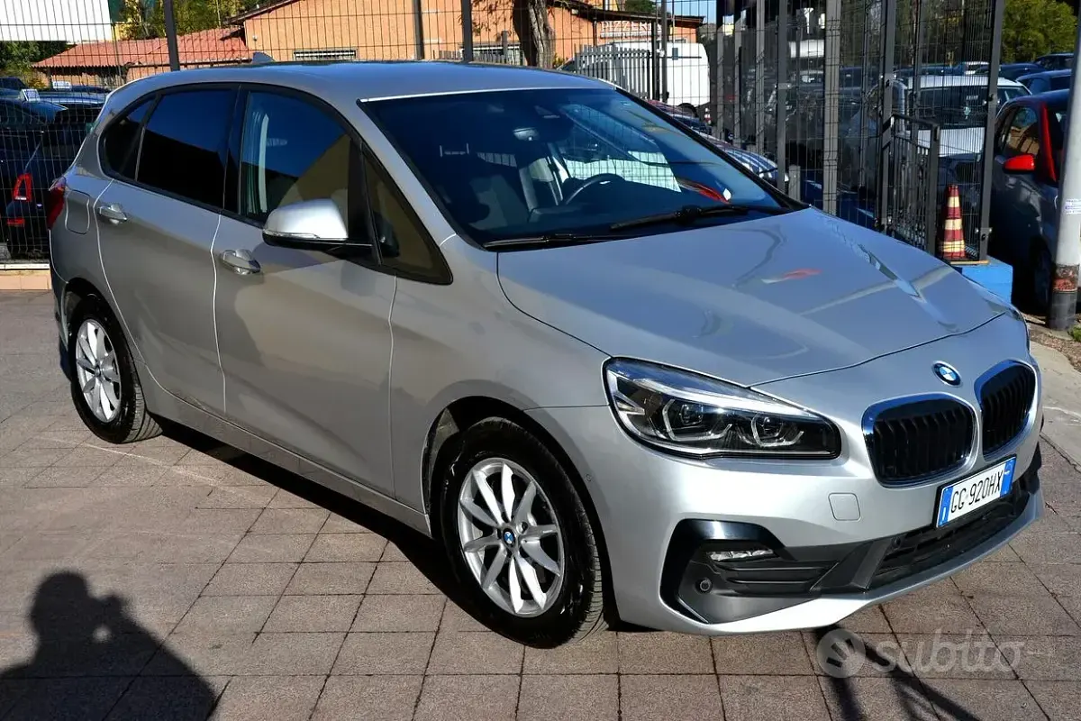 Usata BMW 216 Active Tourer Advantage 116 CV (85 kW) 2021 Argento Monovolume