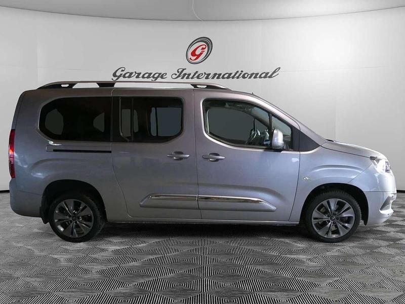 Usata Toyota Proace City City 131 CV (96 kW) 2021 Grigio Monovolume