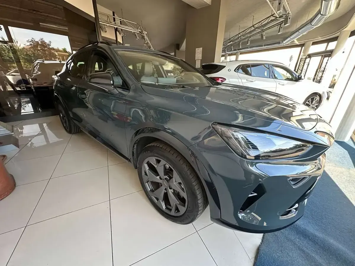 Usata Cupra Formentor 150 CV (110 kW) 2025 Grigio SUV