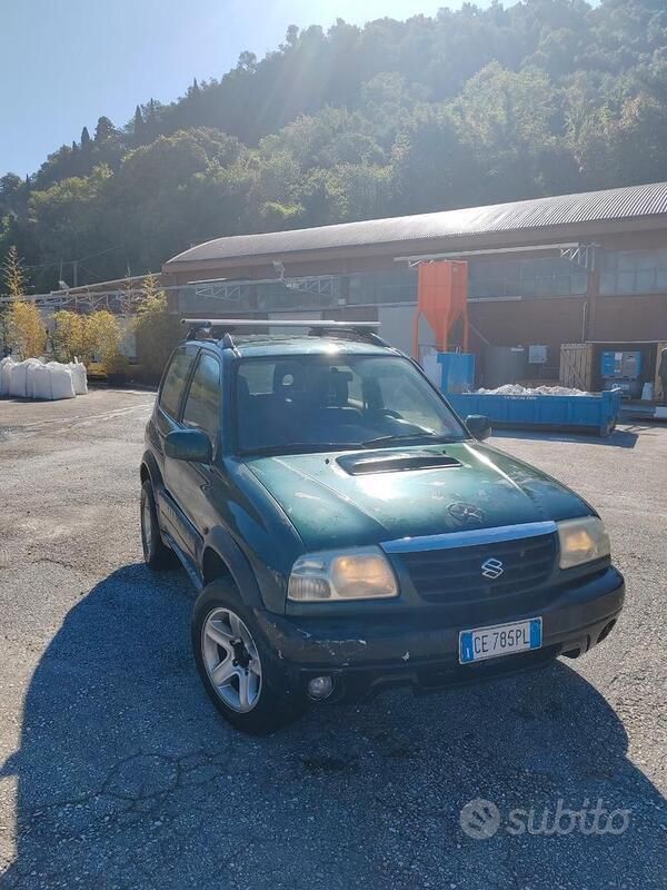 Usata Suzuki Grand Vitara 109 CV (80 kW) 2003 Verde SUV