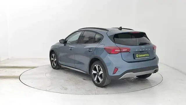 Usata Ford Focus 125 CV (91 kW) 2023 Blu Berlina