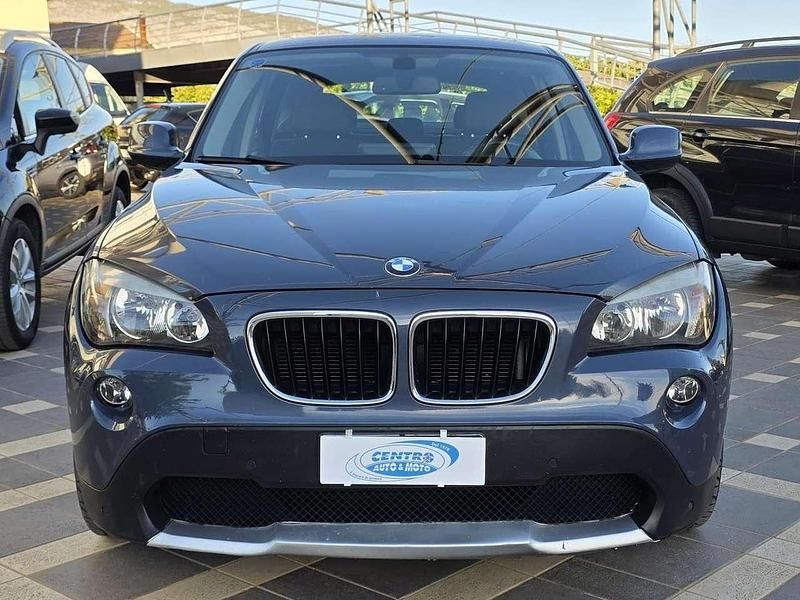 Usata BMW X1 177 CV (130 kW) 2010 Blu/azzurro SUV