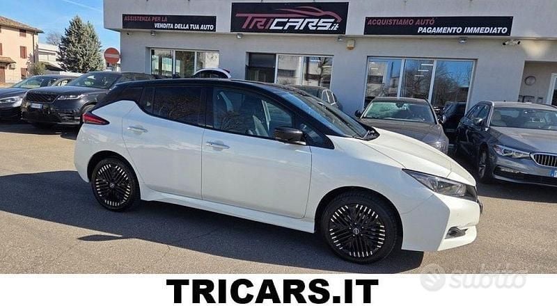 Usata Nissan Leaf Tekna 160 kW (218 CV) 2022 Bianco Utilitaria