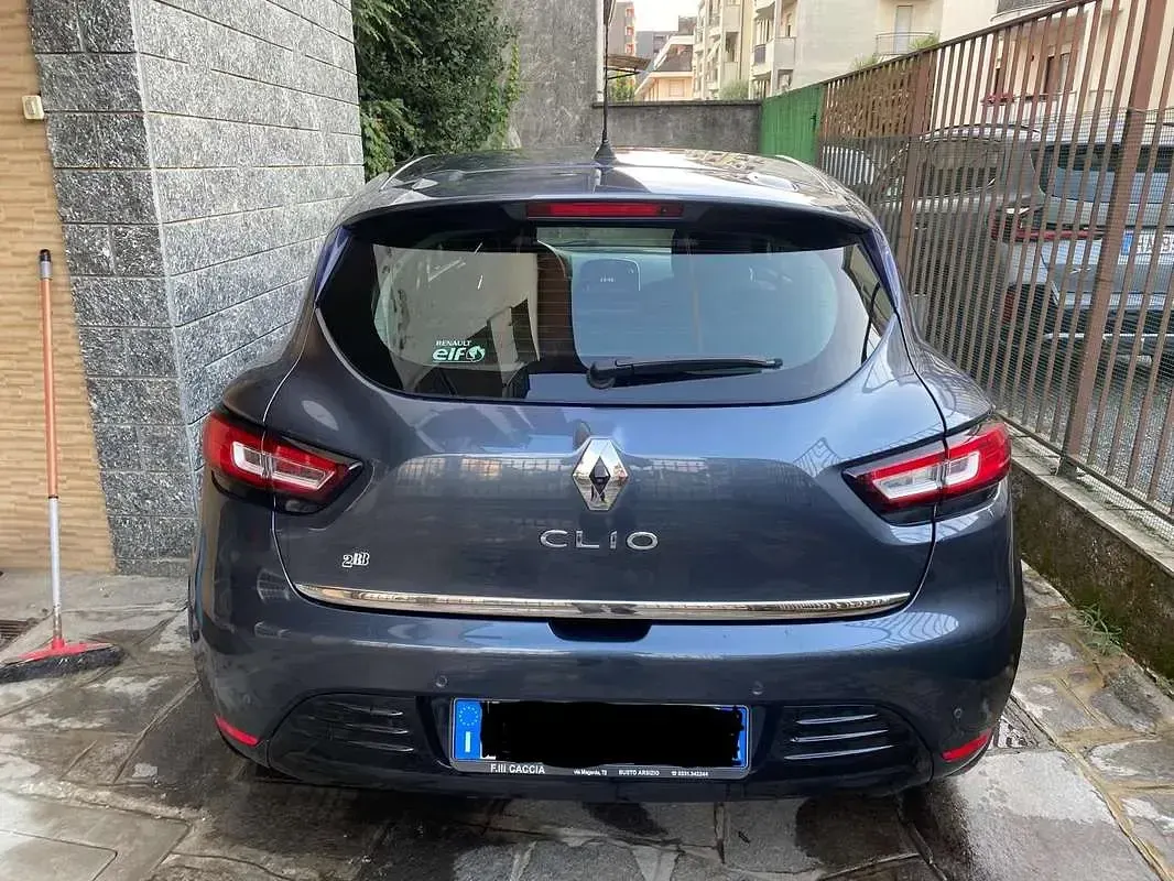 Usata Renault Clio IV 90 CV (66 kW) 2018 Grigio Berlina