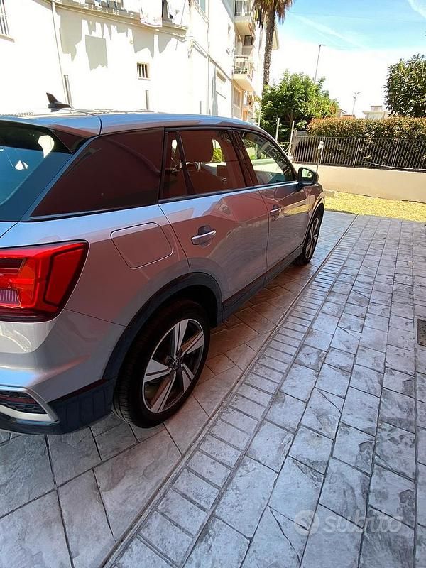 Usata Audi Q2 Admired 150 CV (110 kW) 2021 Grigio SUV