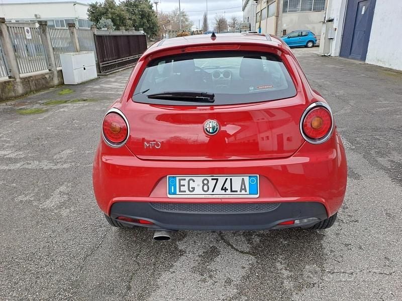 Usata Alfa Romeo MiTo 79 CV (58 kW) 2011 Rosso Utilitaria