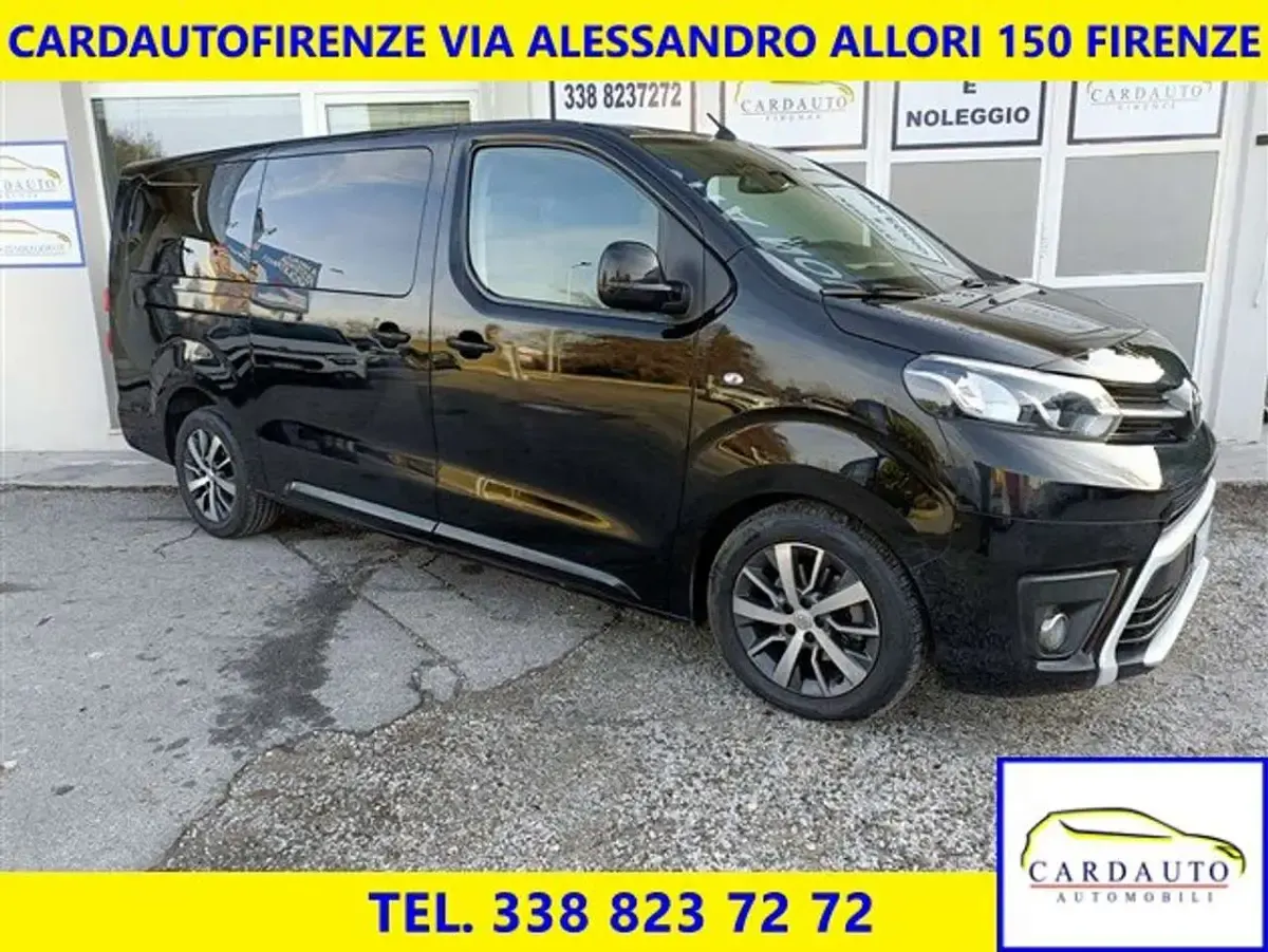Begagnad Toyota Proace Executive 144 HK (105 kW) 2022 Svart Minibuss