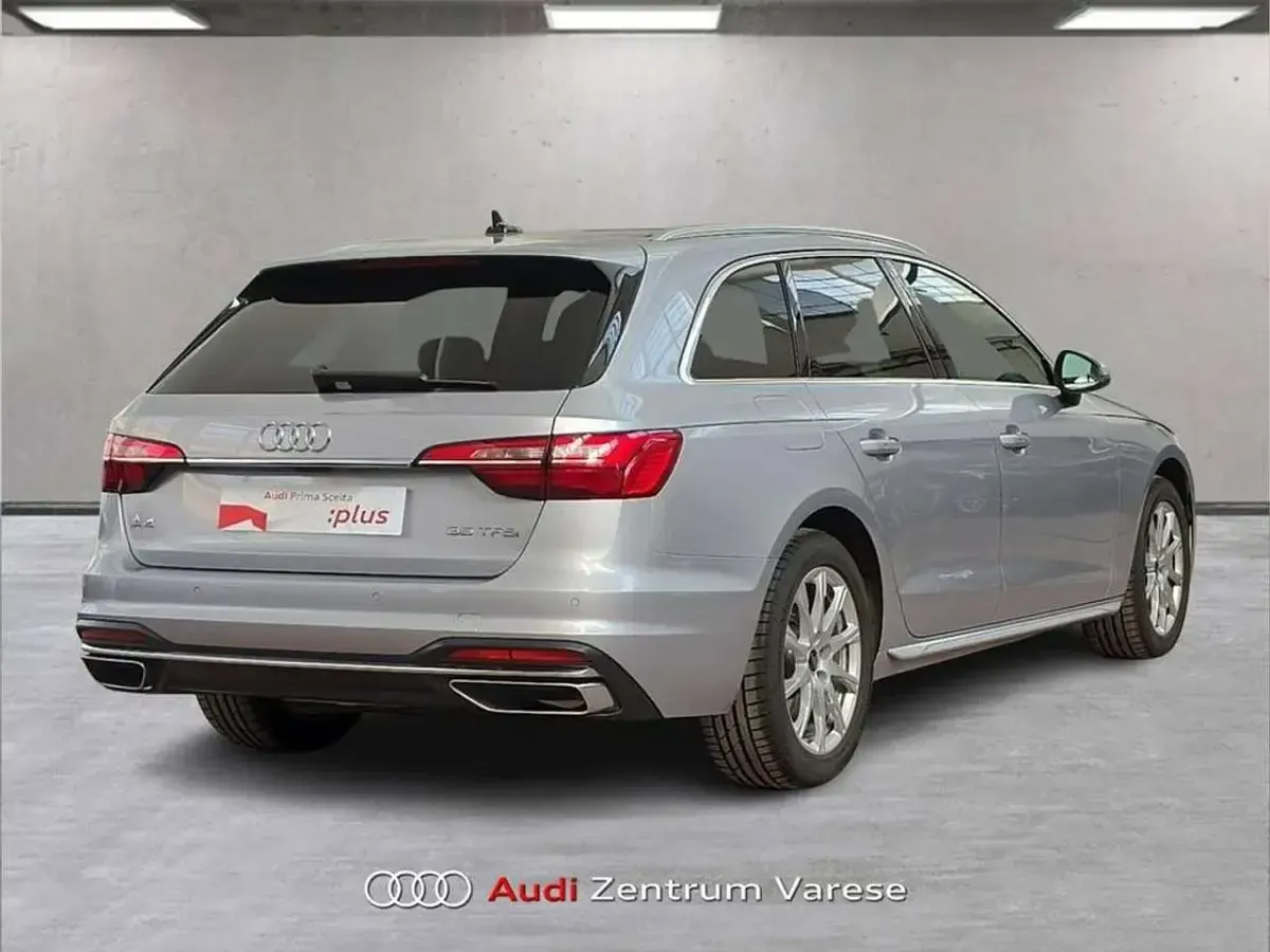 Usata Audi A4 Advanced Plus 150 CV (110 kW) 2025 Argento floret Berlina