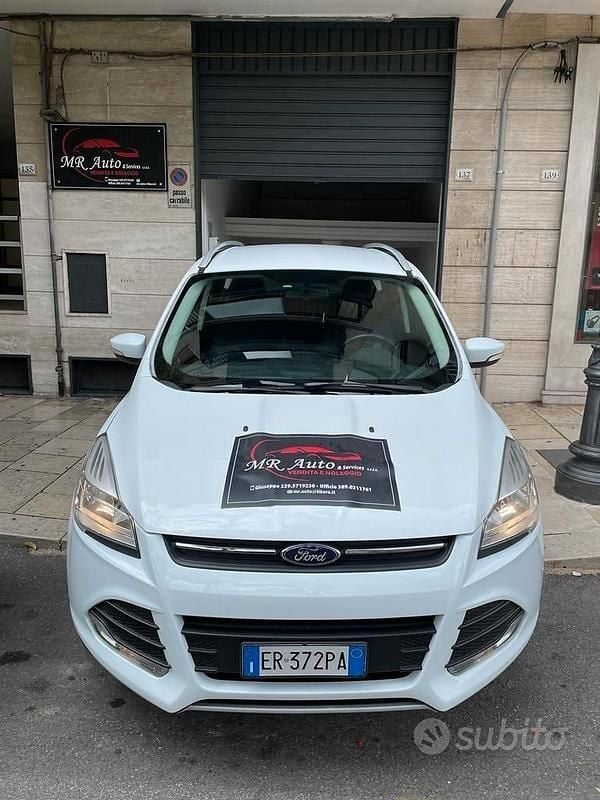 Usata Ford Kuga Titanium 140 CV (102 kW) 2014 Bianco SUV