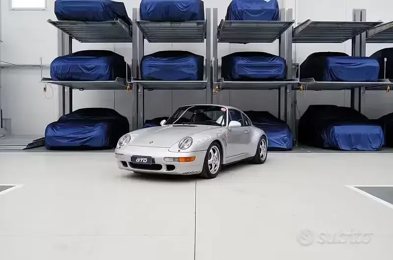 Usata Porsche 993 286 CV (210 kW) 1997 Grigio Coupé