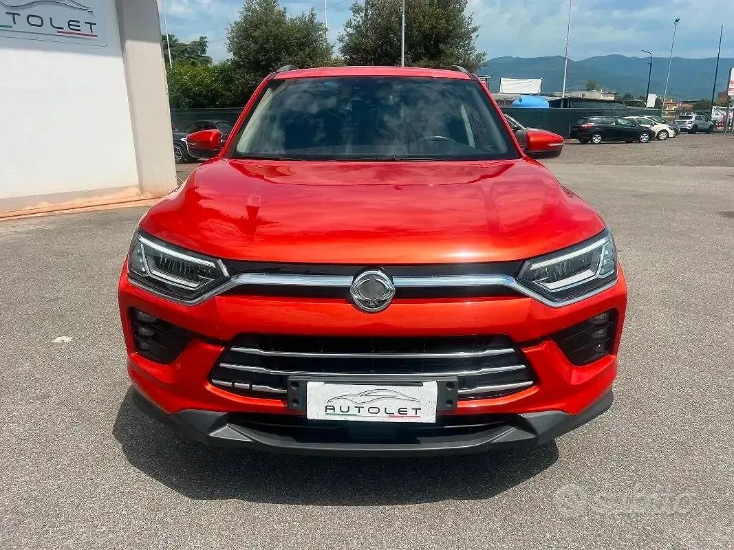 Usata SsangYong Korando 136 CV (100 kW) 2020 Arancione SUV